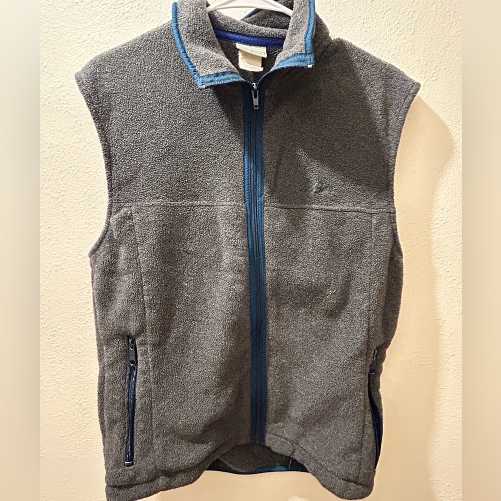 Vintage Men’s LL Bean Fleece Zip Script Logo Vest Size Medium
